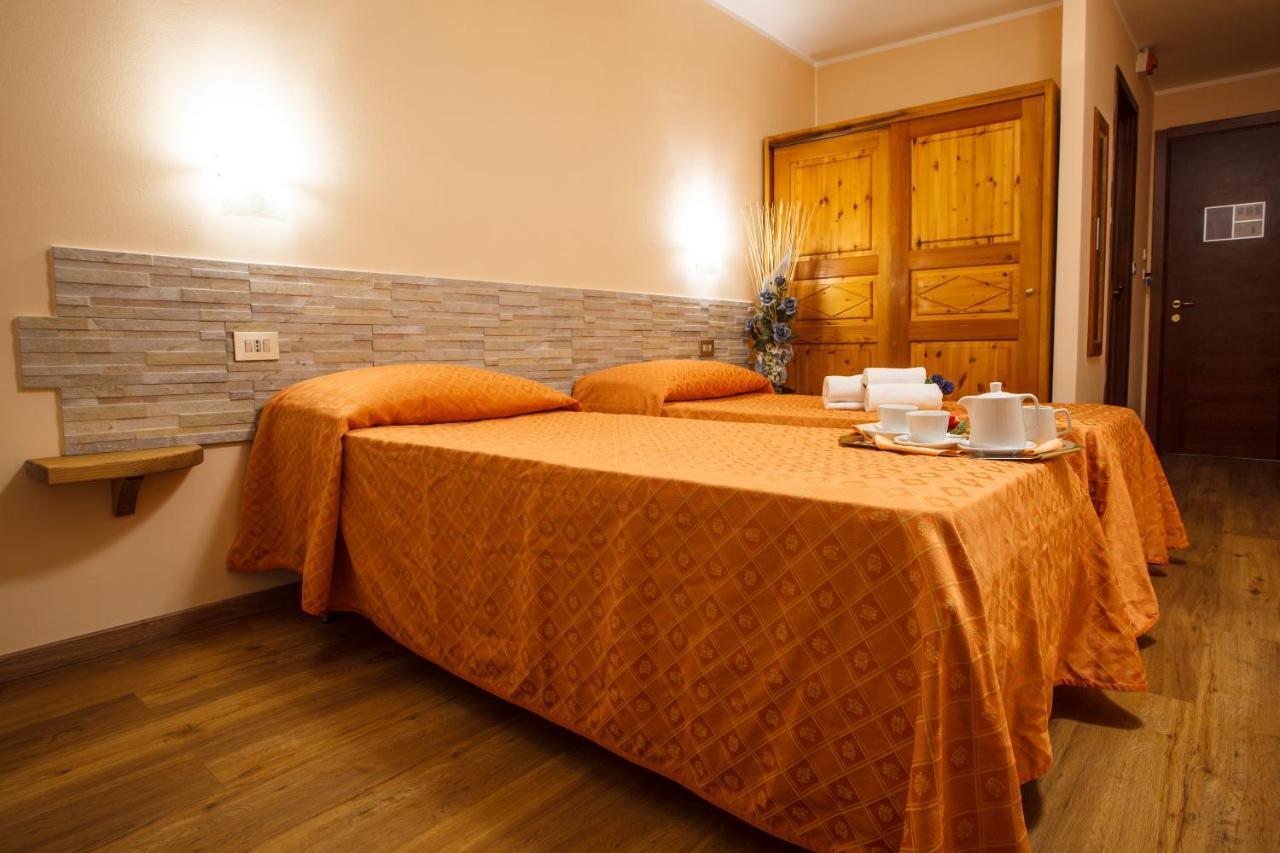 Hotel Olimpic Sestriere Esterno foto